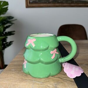 NWT - Strawberry Street - Christmas Tree w/ Pink Bow Mug - TikTok VIRAL